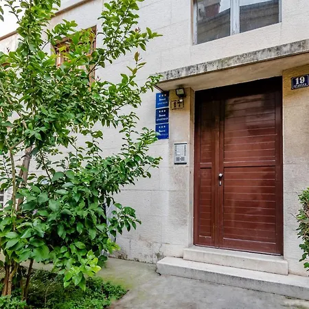 斯帕拉廷公寓 斯普利特